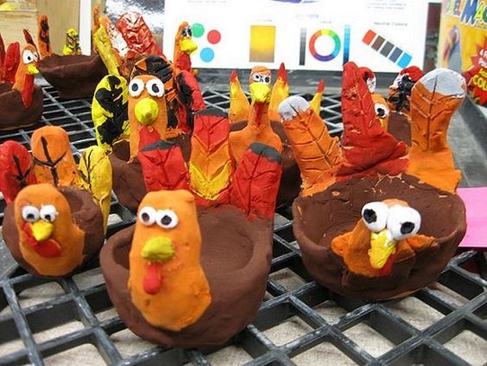 Creative Kids: A Turkey Pinch Pot with Lindsey Bristow Creative Kids: A Turkey Pinch Pot with Lindsey Bristow